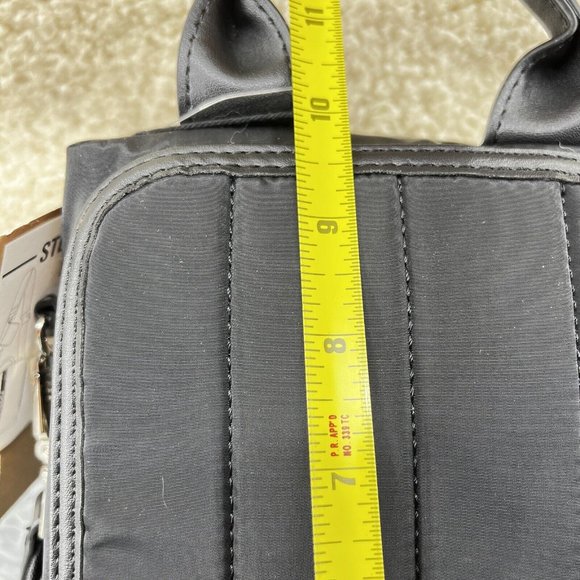 Steve Madden Tik Tok Viral Airpods Bfuria Black Nylon Crossbody Sling Bag NWT - Picture 7 of 8